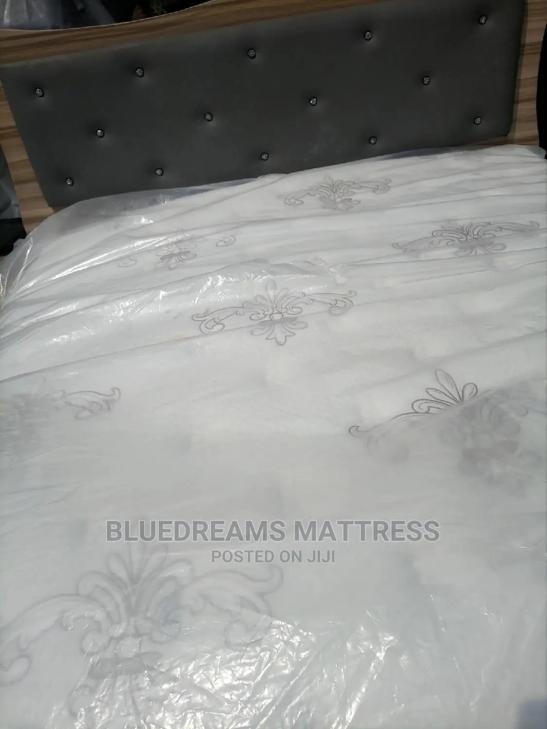 USA Spring Hybrid Mattress With Bed Frame 