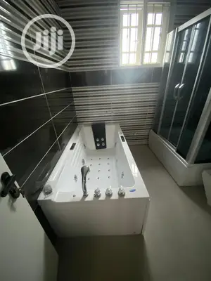 4bdrm Duplex in Ikota for sale