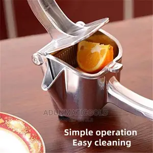 Manual Fruit Presser or Squeezer