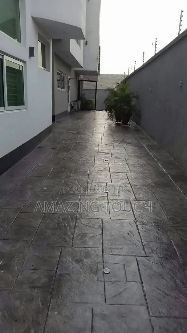 Stamped Concretes Floor Interlock Floor