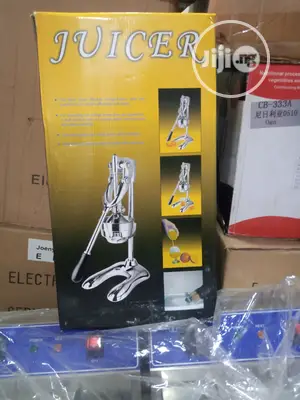 Manuel Juice Extractor