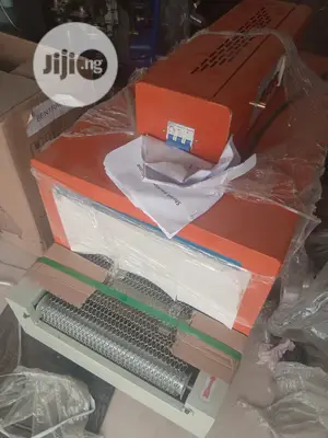 Shrink Wrapping Machine