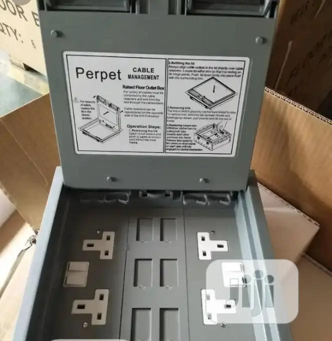 4ways Floor Box