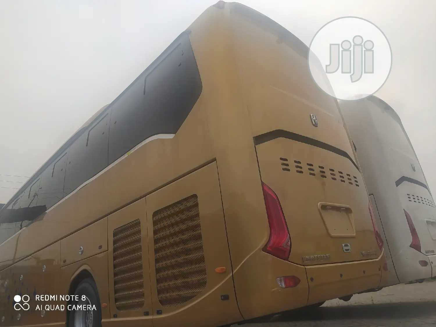 New Bus 2020 Gold