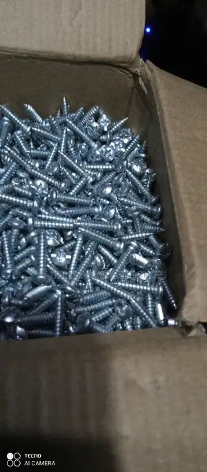 Screw Nut Star Head