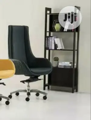 Executtive Leather Swivel Chair