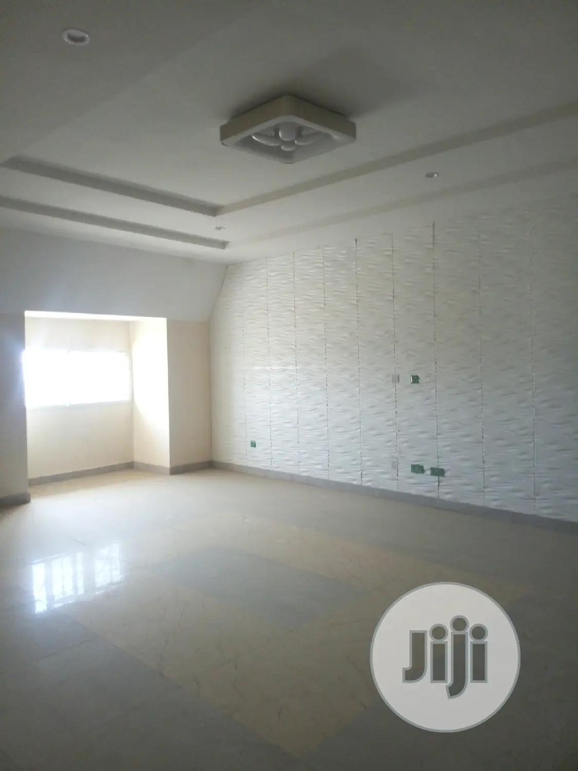 9bdrm Mansion in Gwarinpa Estate for Sale
