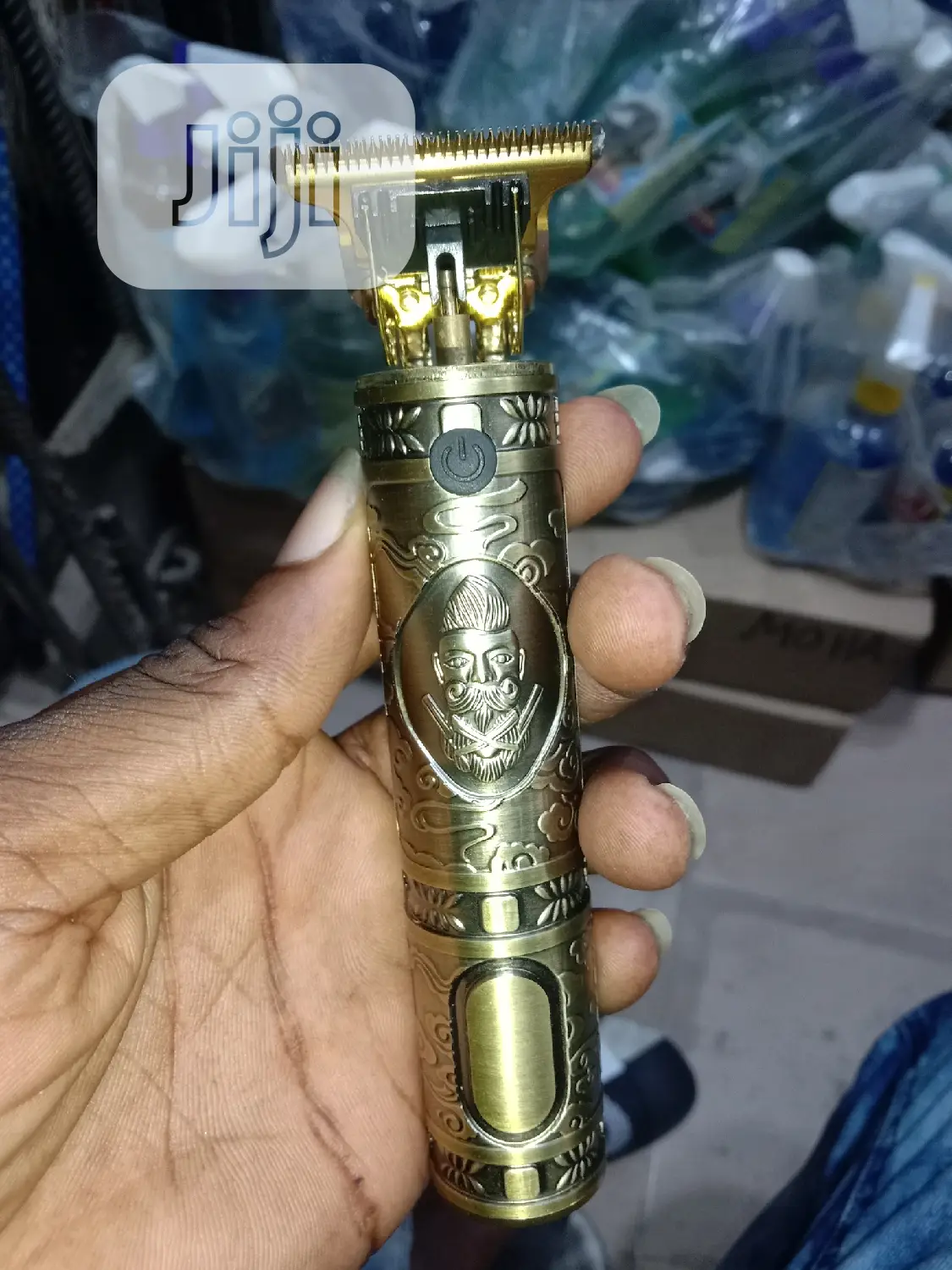Trimming Shaver