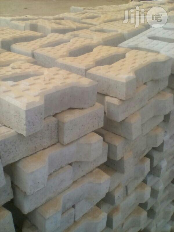 Strong Interlocking Paving Stones