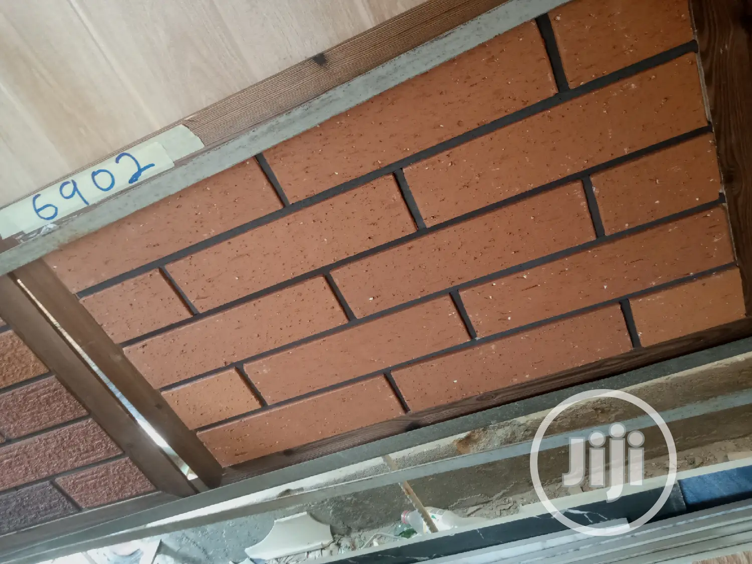 China Bricks Tiles