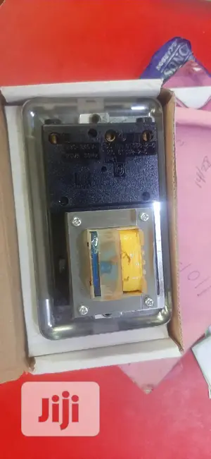 Shaver Sockets