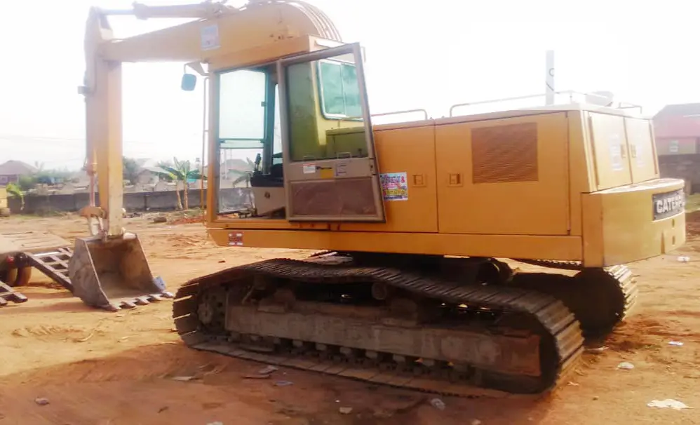 Cat 215c Lc for Hire