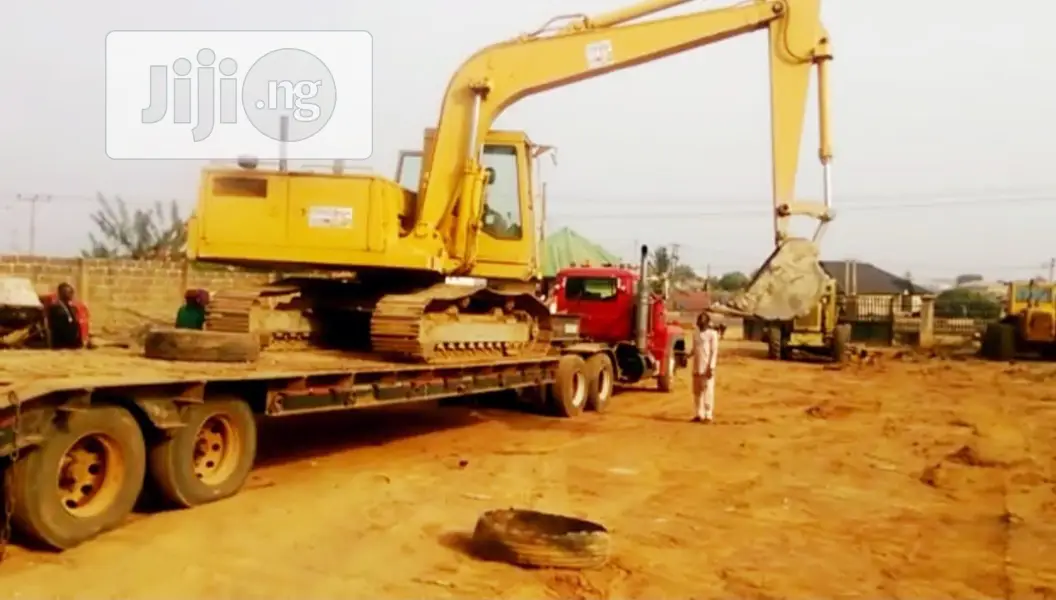 Cat 215c Lc for Hire