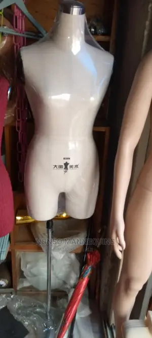 Diamming Female Size 10 Dressform