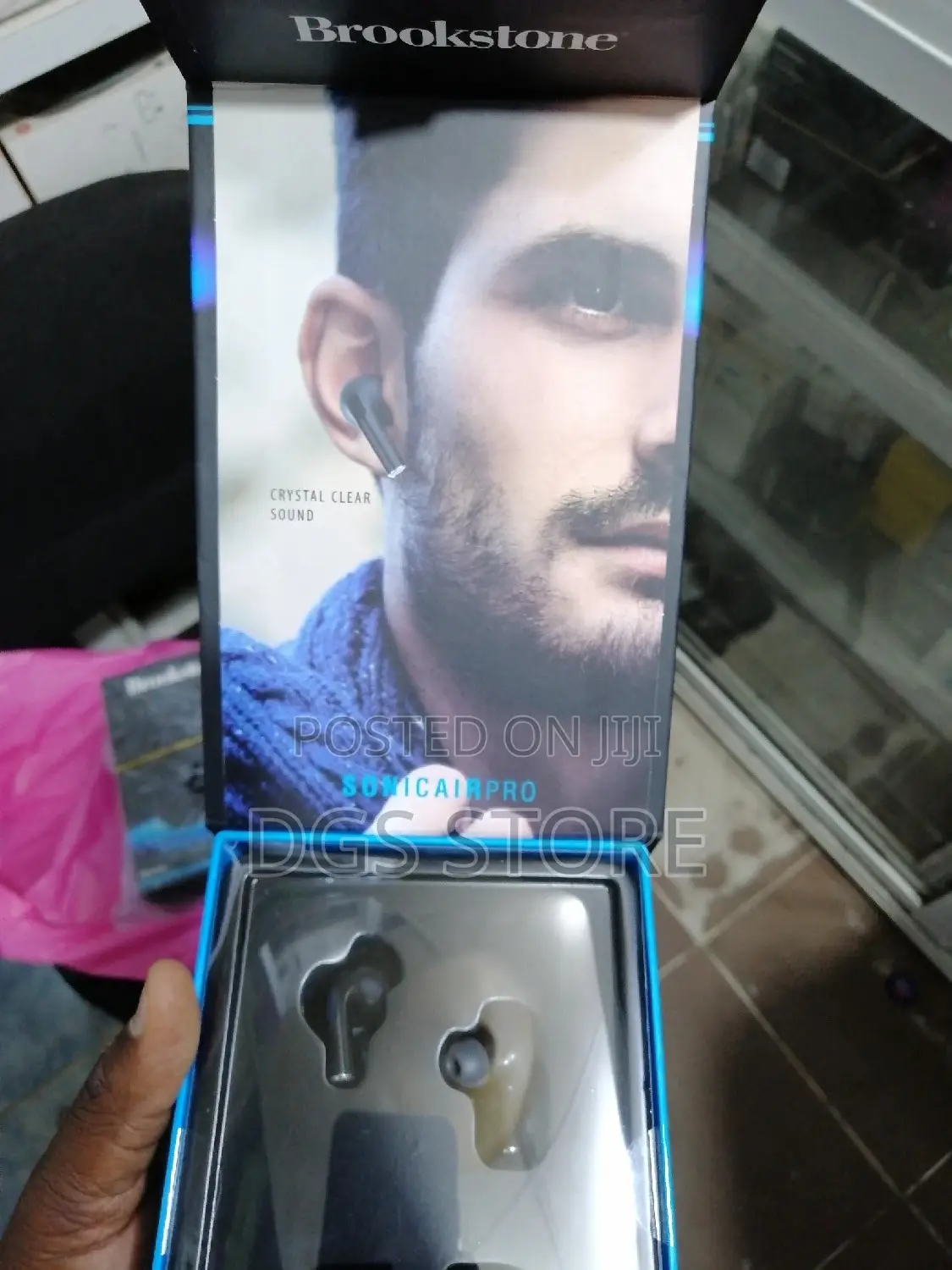 Brookstone Sonic Air Pro Bluetooth Earbud