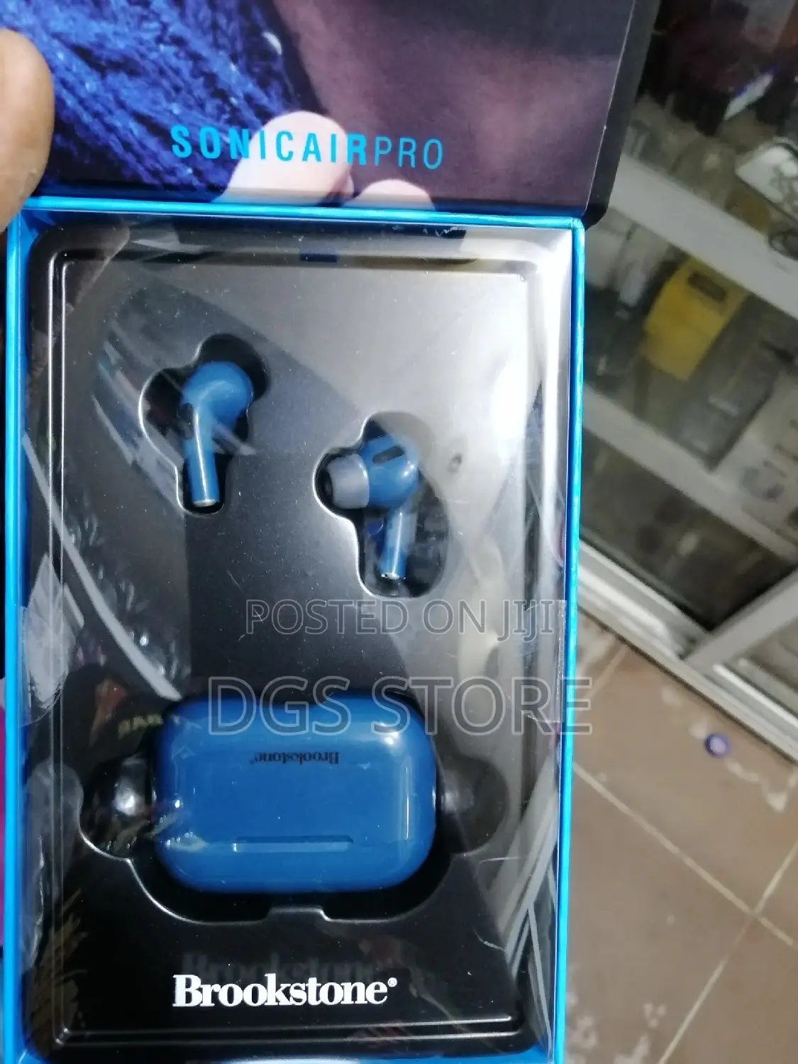 Brookstone Sonic Air Pro Bluetooth Earbud