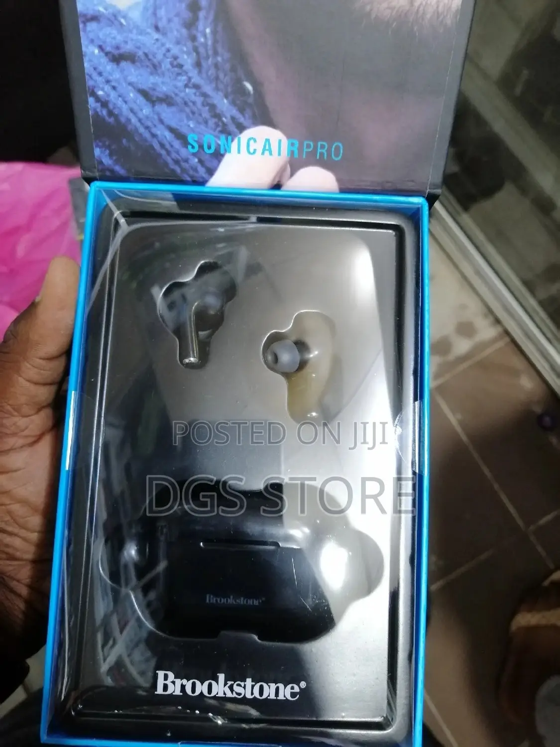 Brookstone Sonic Air Pro Bluetooth Earbud