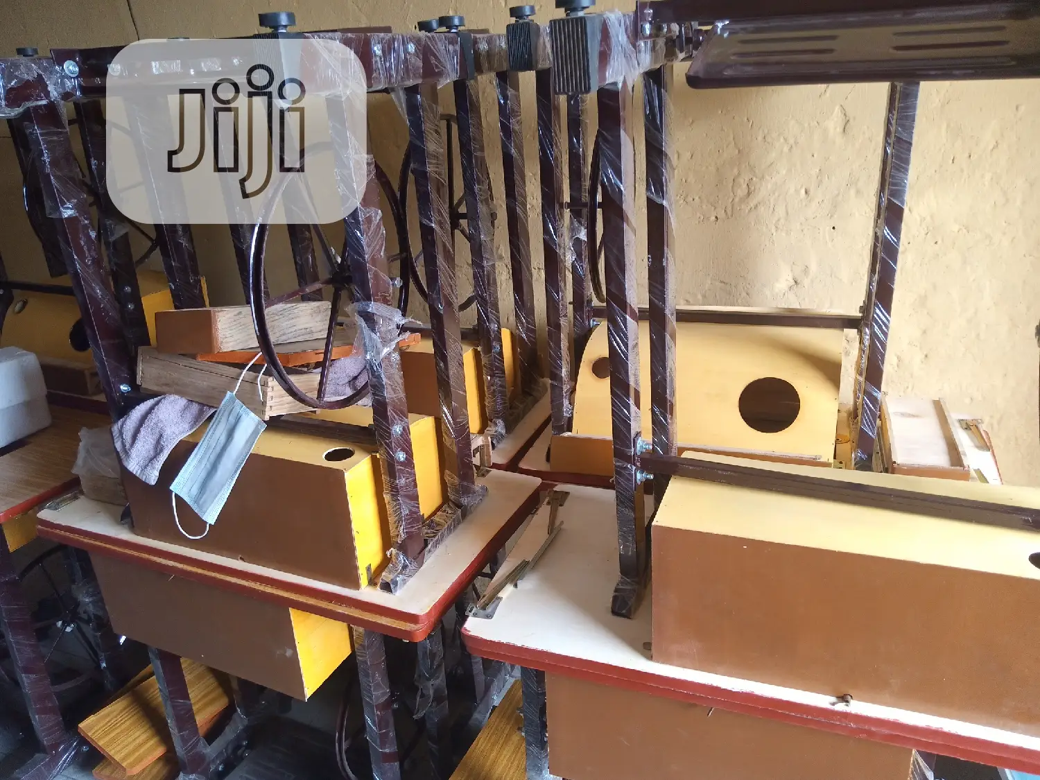Manual Sewing Machine