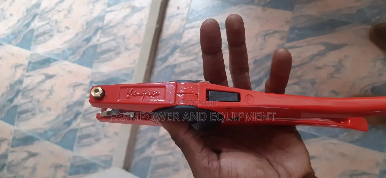 Ear Tag Applicator