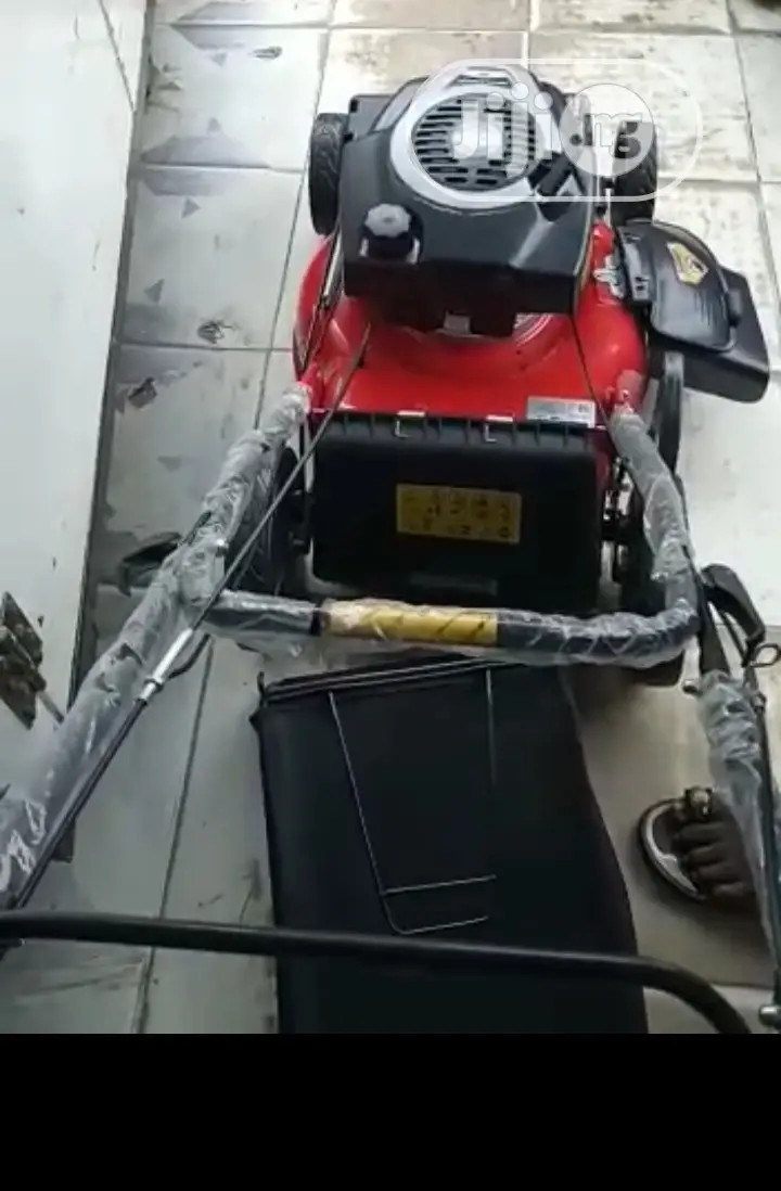 Petrol Self Propelled Lawn Mower 850 Engine 8hp