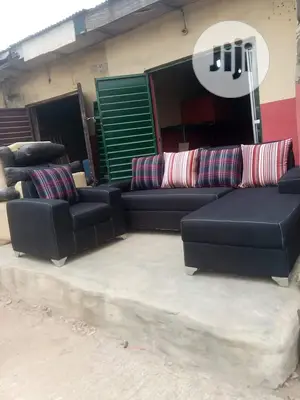 Beautiful L- Shaped Sofa With a Single