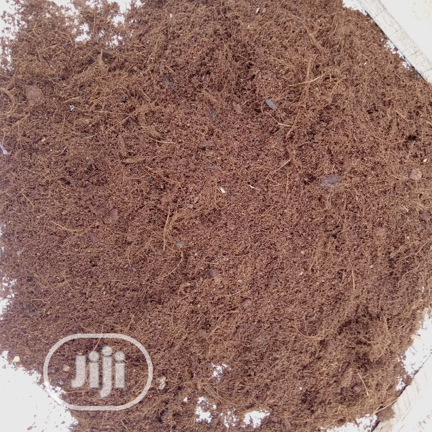 Coco Peat 1 Ton.