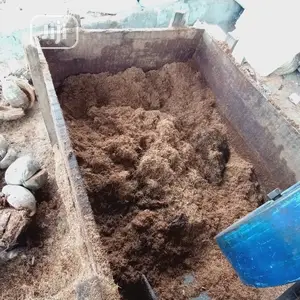 Coco Peat 1 Ton.