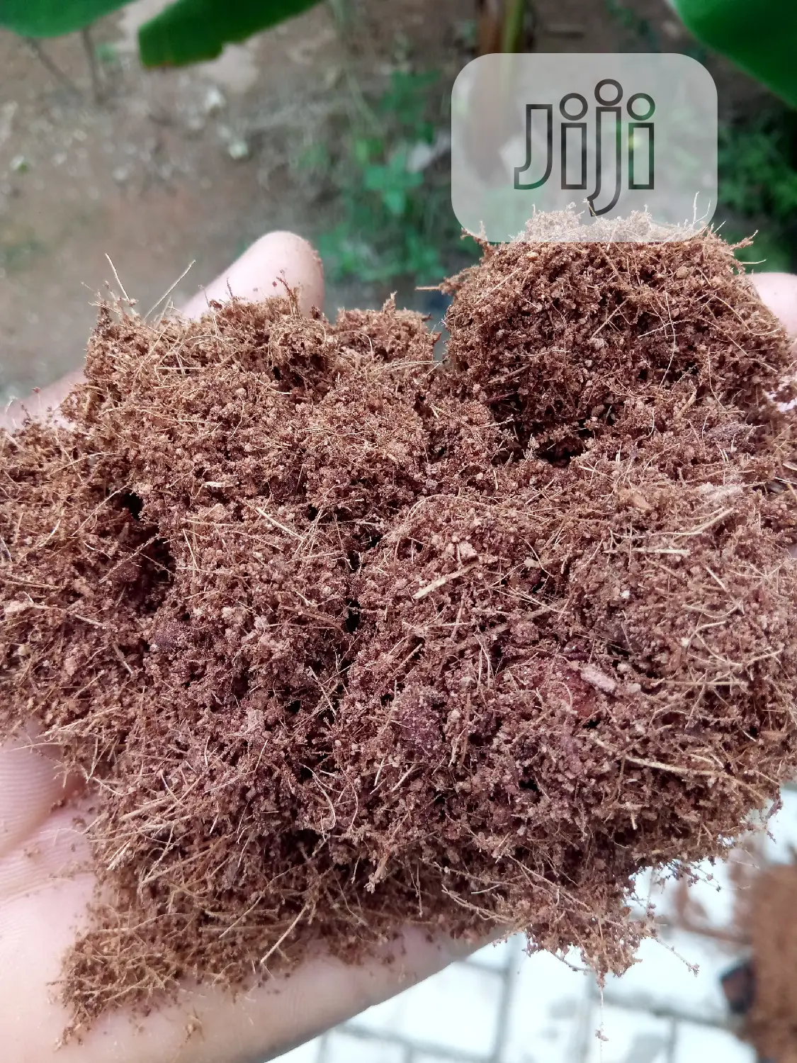 Coco Peat 1 Ton.