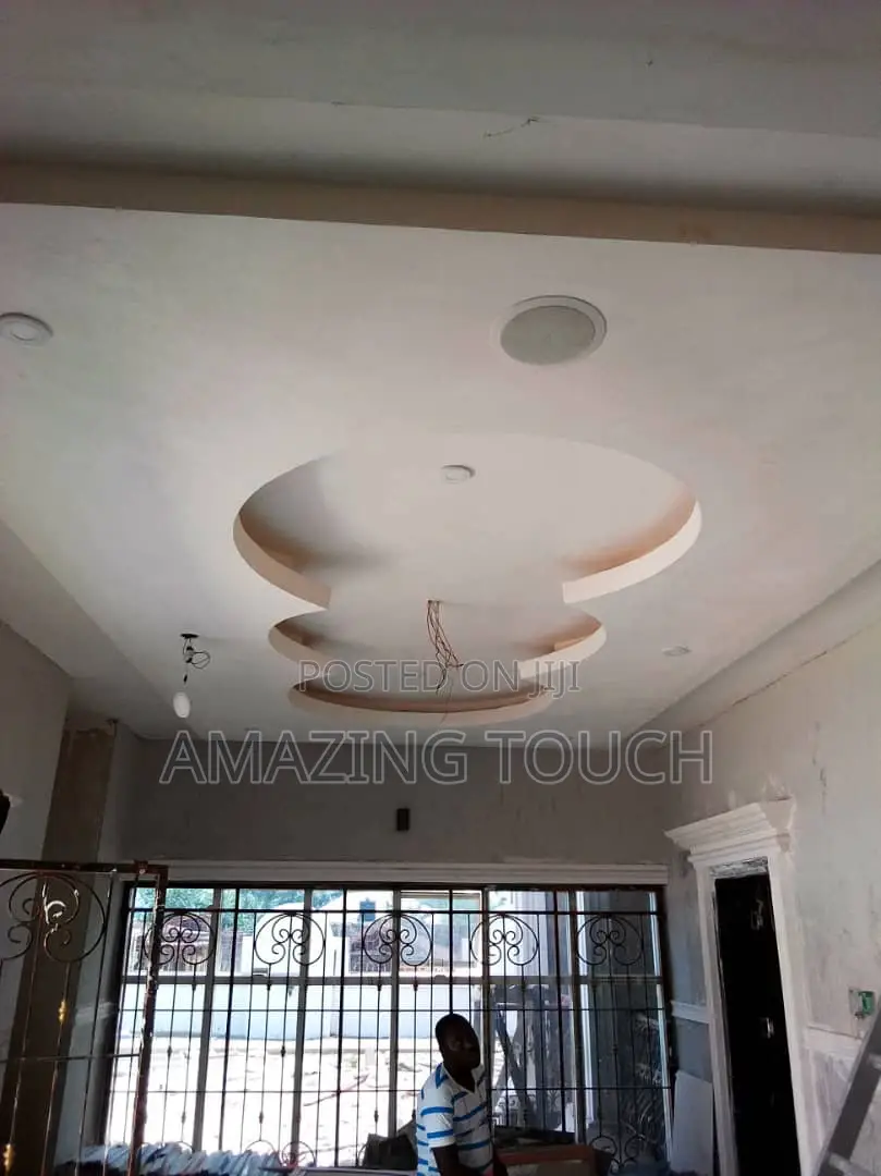 Pop Ceiling And Screeding