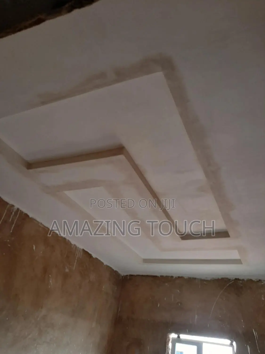 Pop Ceiling And Screeding