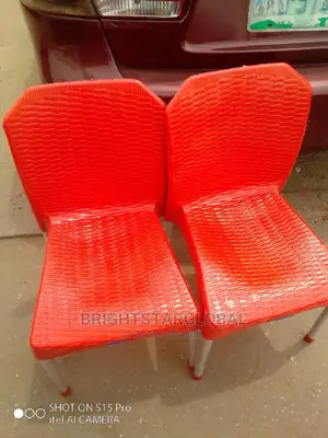 Plastic Chairs With Iron Leg