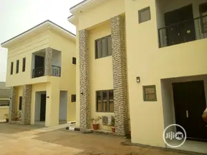 Newly Built 2 Bedroom Flat Furnished Service Apartment 4rent