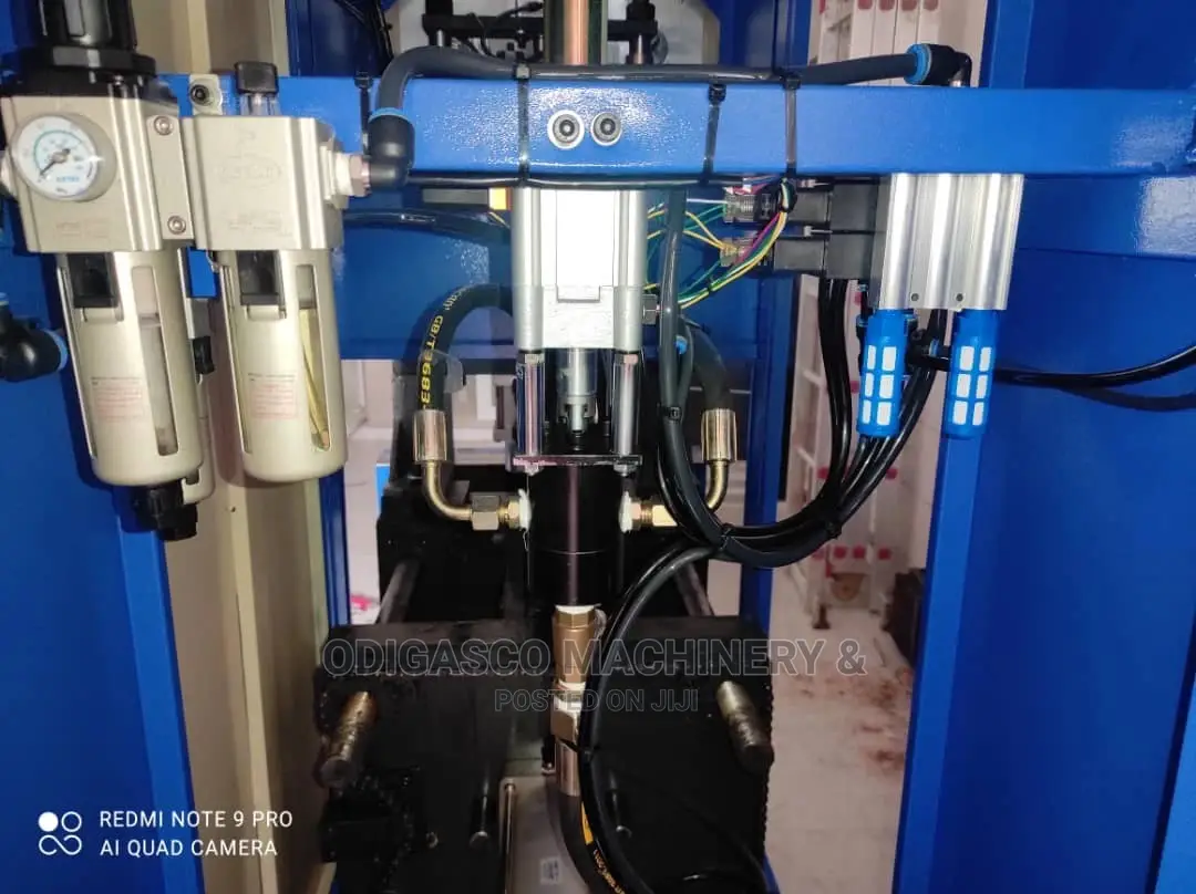 Pet Blowing Bottle Making Machine