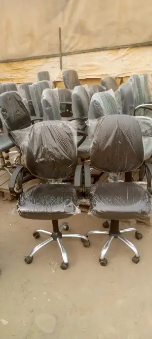Swivel Office Chair