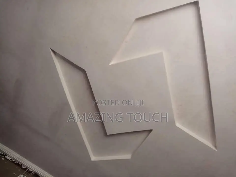 Pop Ceiling And Screeding