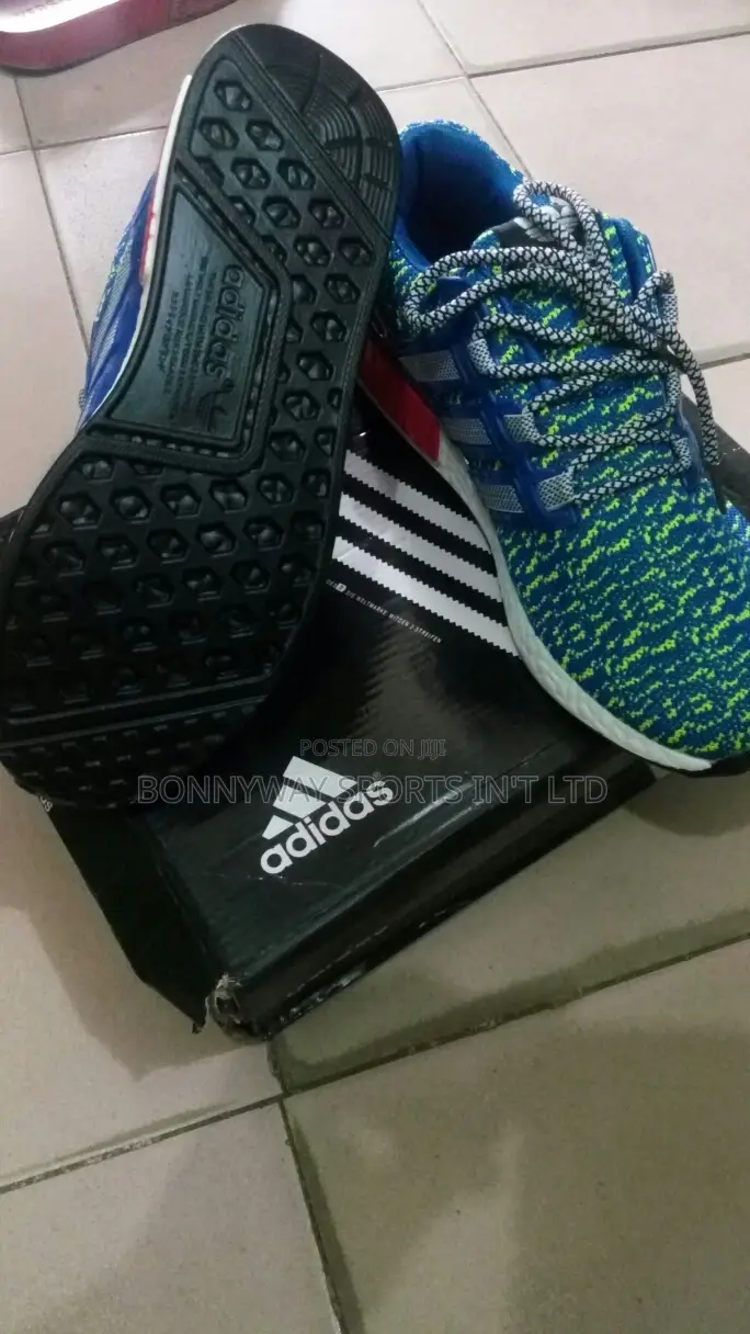 Adidas High Quality Canvas Size 41