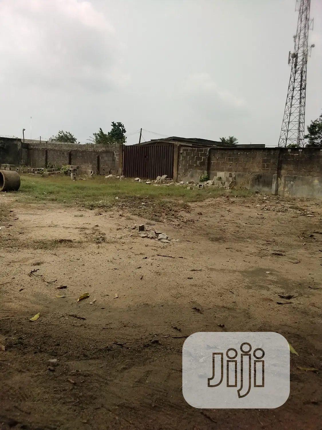 A Developer Needed or Lease for a 2 Plot of Land