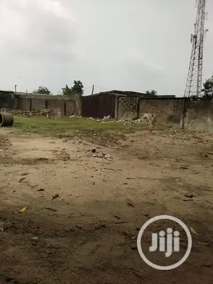 A Developer Needed or Lease for a 2 Plot of Land