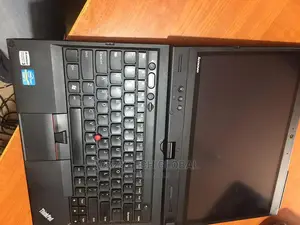 Laptop Lenovo ThinkPad X230t 4GB Intel Core I3 HDD 500GB