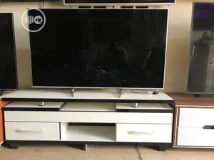 5ft White TV Stand