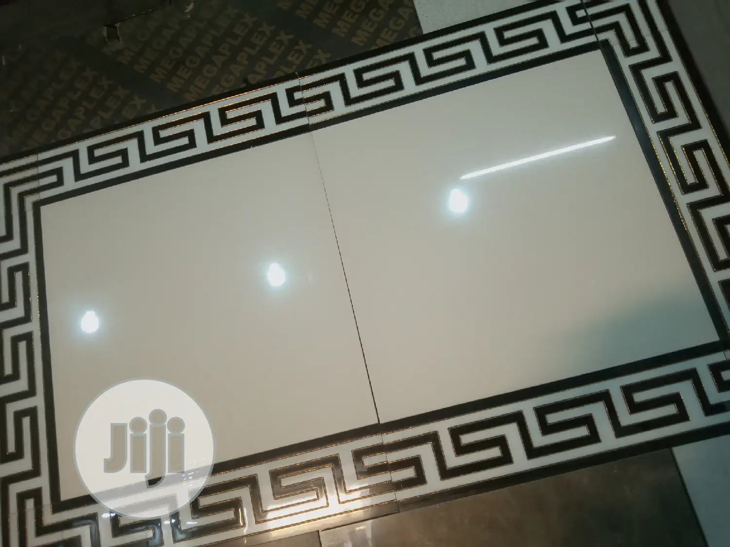 TILES and Its Sides DECO