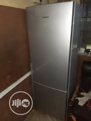 SAMSUNG Double Door Refrigerator