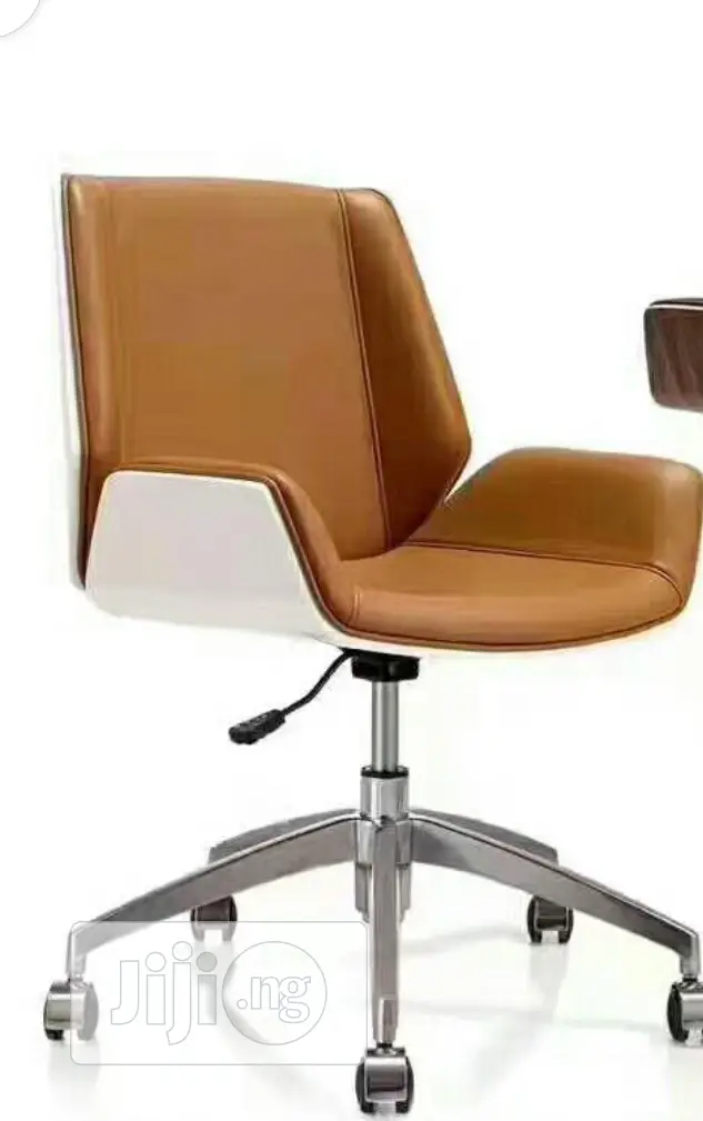 Light Brown /White Back Medium Back Swivel Chair