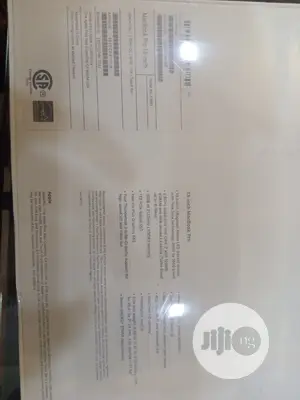 New Laptop Apple MacBook Pro 2019 16GB Intel Core I7 SSD 1T