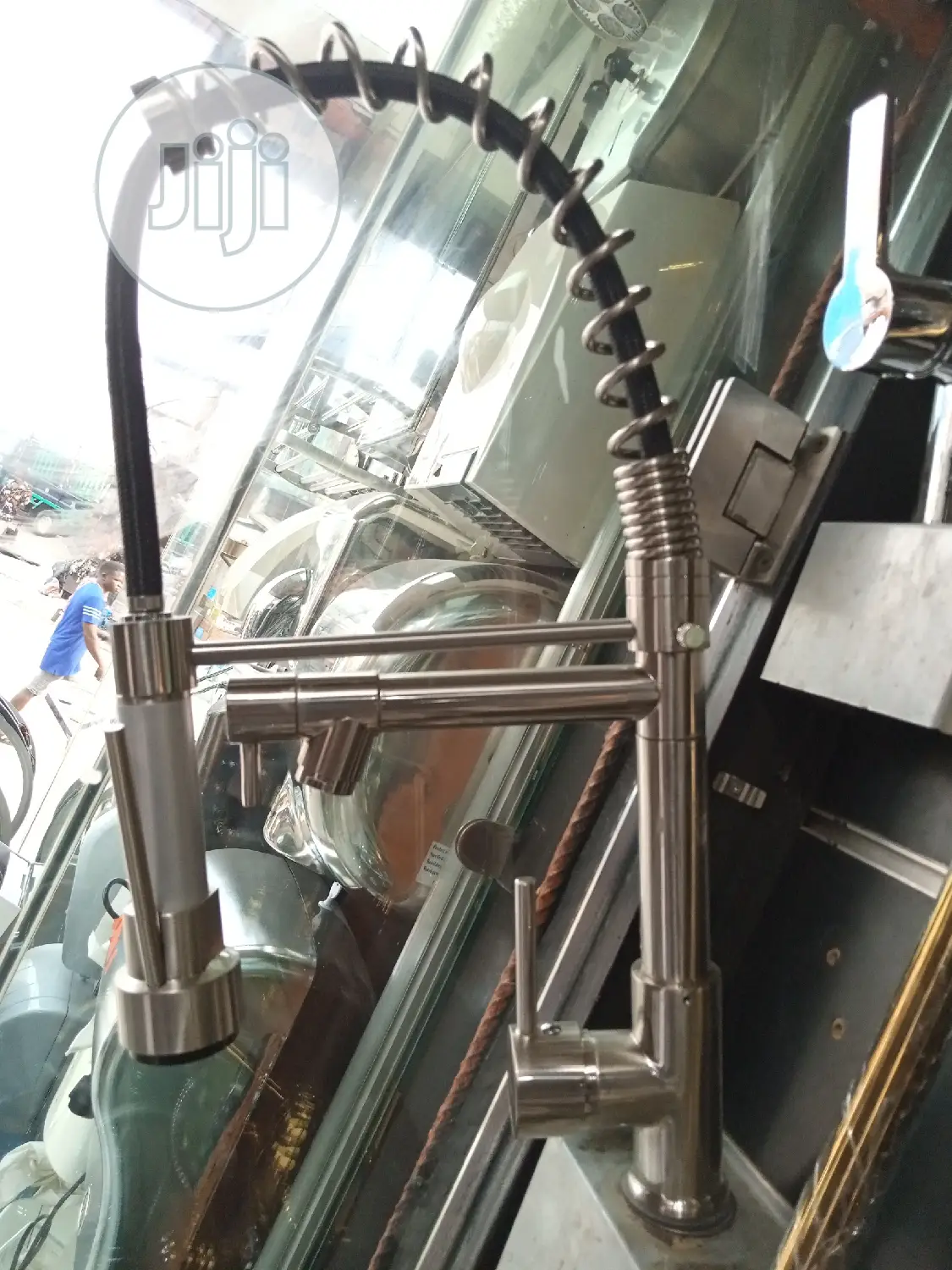 Antitrust England Spring Mixer Tap