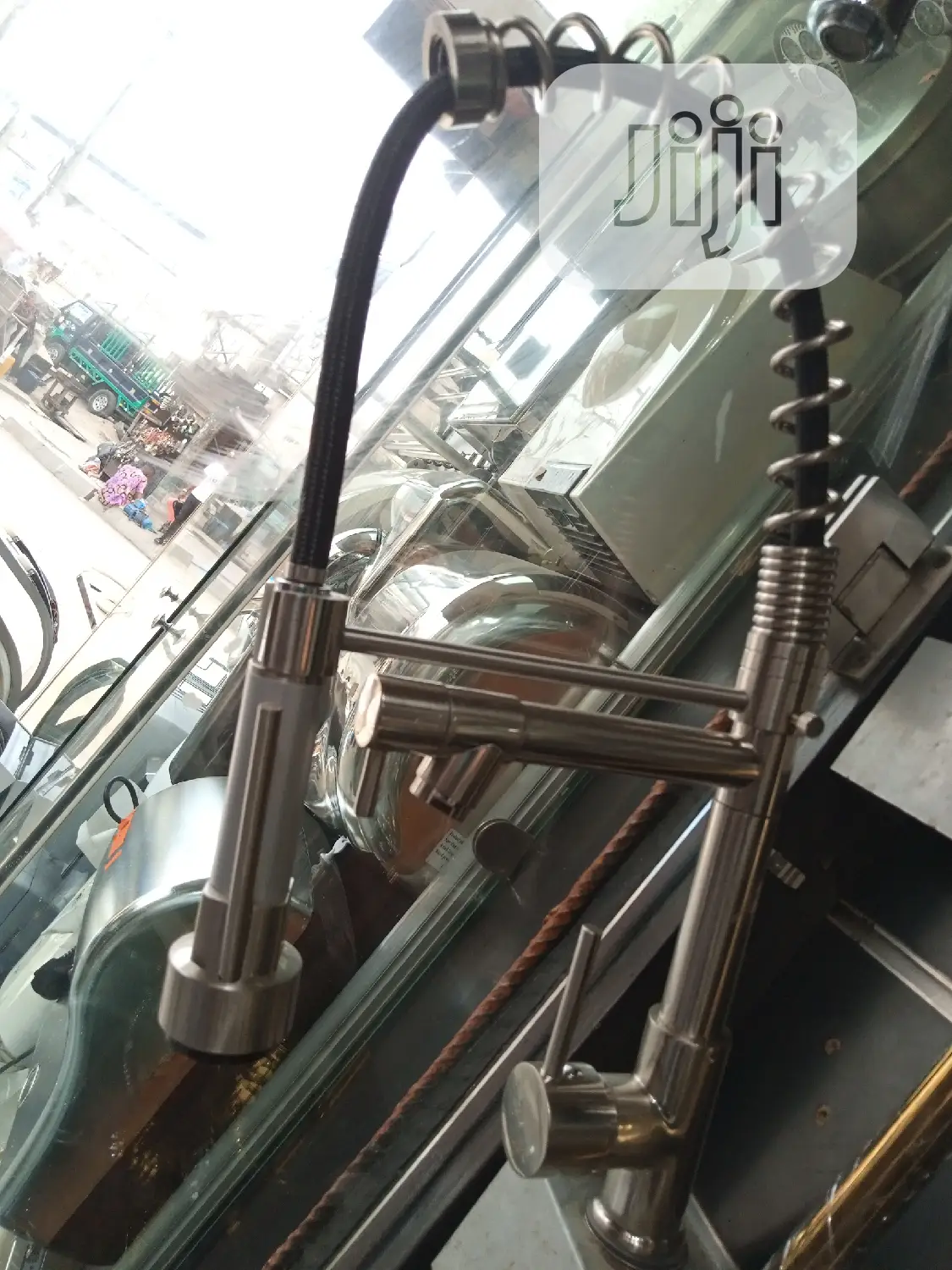 Antitrust England Spring Mixer Tap