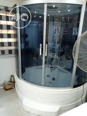 150*150 Shower Room