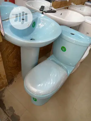 Twyfod England Colored WC