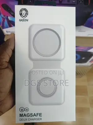 Green Magsafe Deux Charger