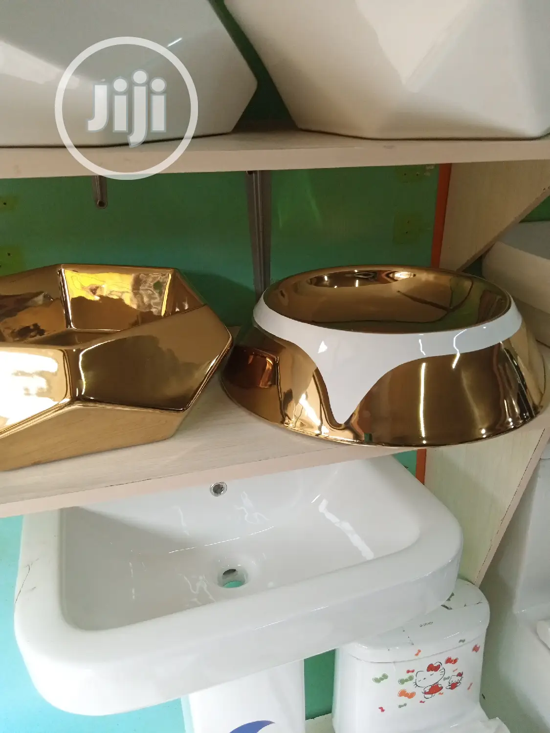 Gold Cabinet Top Basin